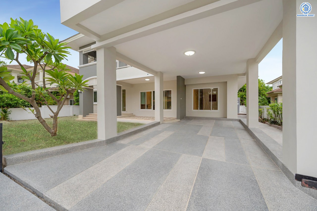 บ้านเดี่ยวมือสอง โครงการ เดอะวอเตอร์เฮ้าส์ กาญจนาฯ-บางบอน รองรับทุกความสุข เนื้อที่ 117.1 ตร.ว. ฟังก์ชัน 5 ห้องนอน 4 ห้องน้ำ 1 ห้องอเนกประสงค์ 1 ห้องแม่บ้าน จอดรถได้ 1 คัน บนทำเลใกล้รถไฟฟ้าสายสีน้ำเงิน "สถานีหลัก2" และจุดขึ้นทางด่วน "พระราม2" และ The Mall บางแค